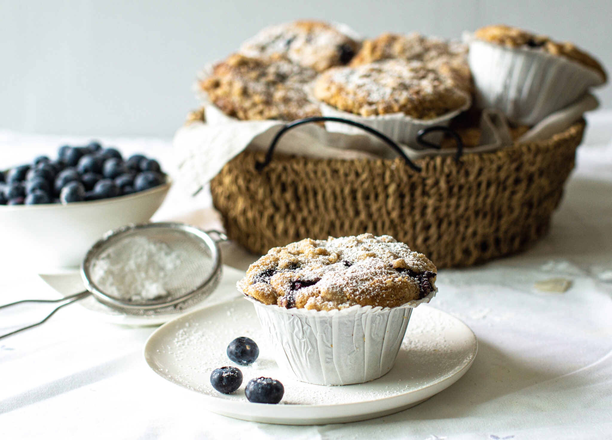 Sommerlicher Genuss: Heidelbeer Muffins mit weißer Schokolade - Bibys Welt